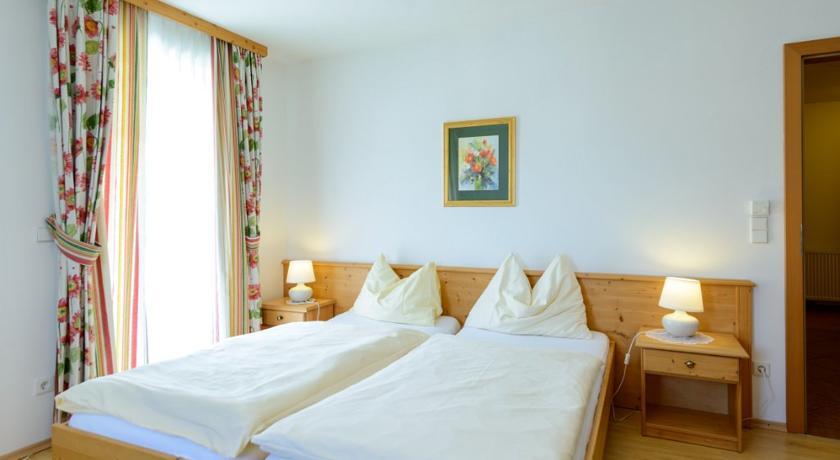 Pension Hiesel-Villa Untersbergblick Anthering Habitación foto